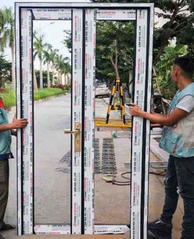 Những Thương Hiệu Nhôm Hàng Đầu Tại Việt Nam 4 Cửa nhôm đi thương hiệu Huyndai
